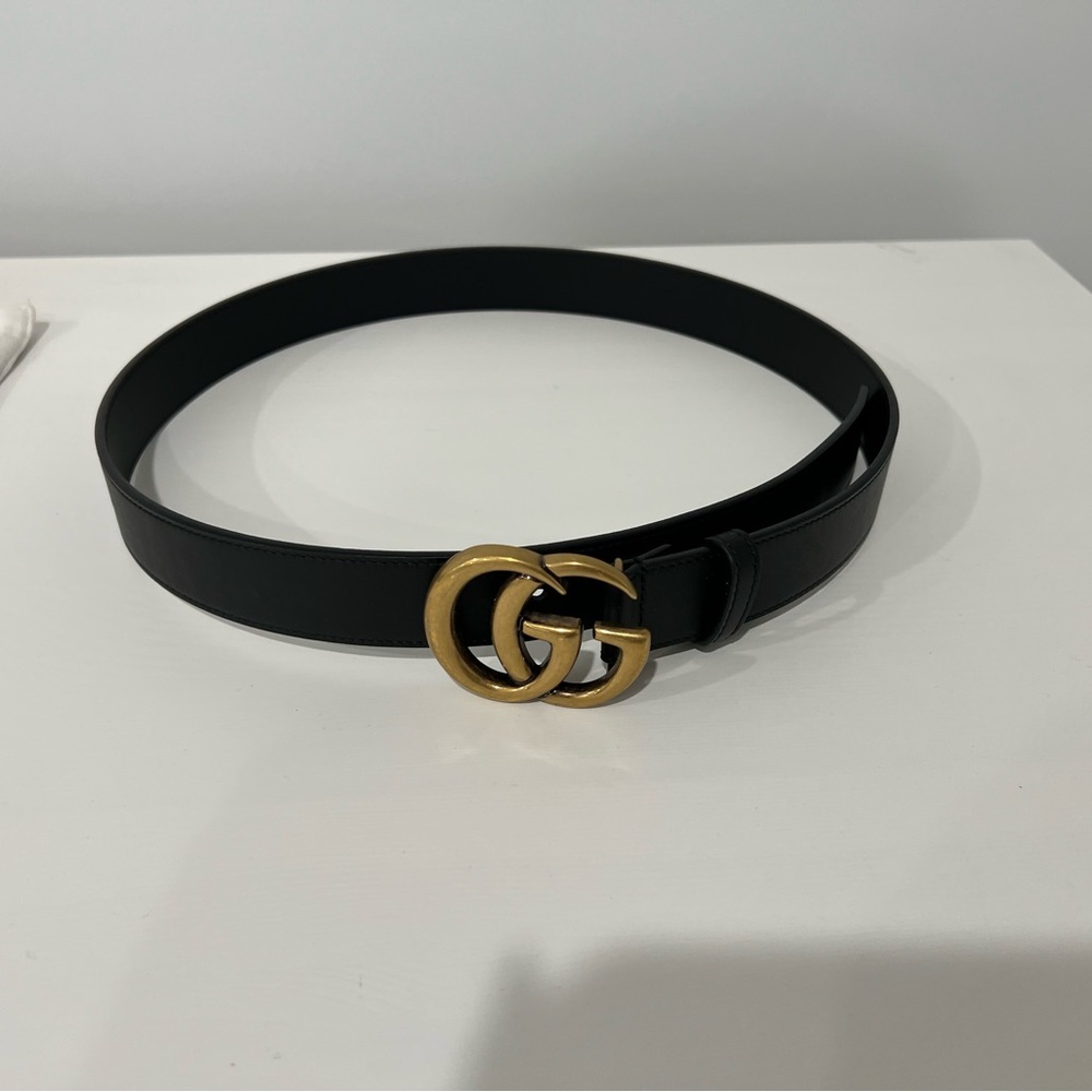 Gucci black belt, size 31-34”